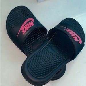 Nike slides